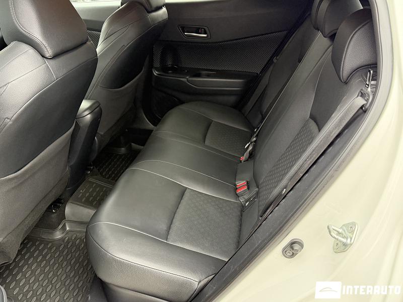 Toyota C-HR 19 toyota c-hr 2018