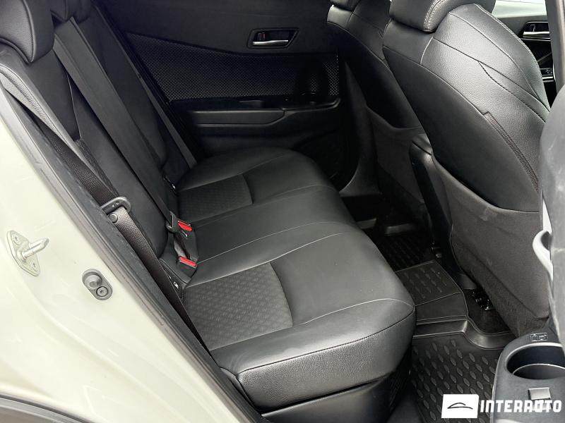 Toyota C-HR 18 toyota c-hr 2018