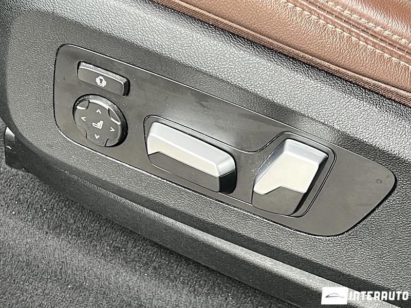 BMW X5 4.0i 23 bmw x5 4.0i 2021