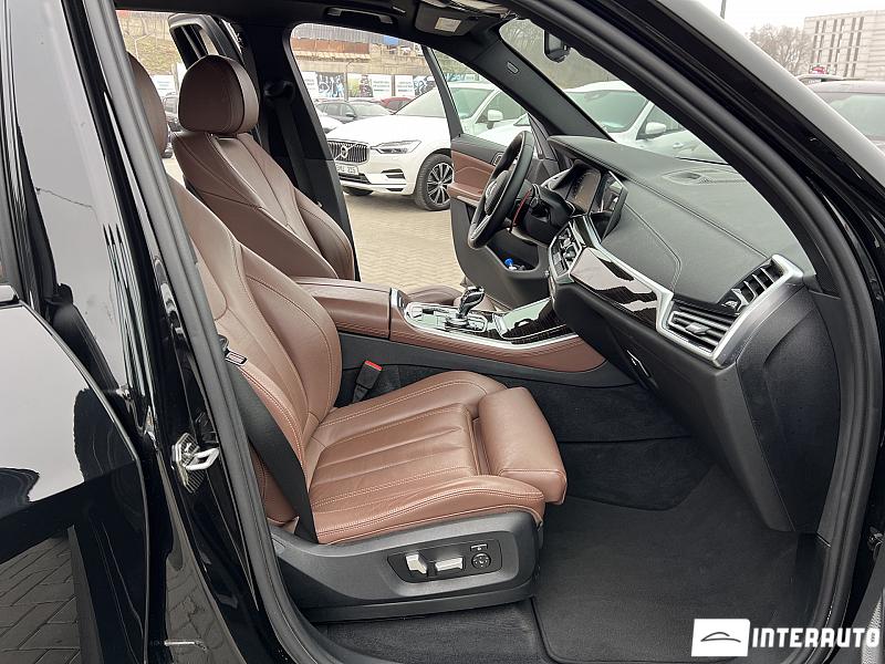 BMW X5 4.0i 17 bmw x5 4.0i 2021