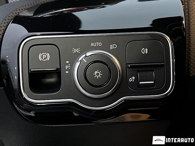 Mercedes CLA 250 17 mercedes cla 250 2019