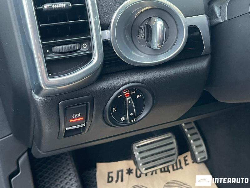 Porsche Cayenne S Hybrid 19 porsche cayenne s hybrid 2016