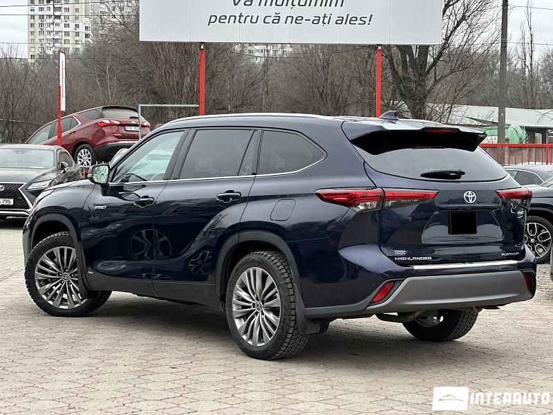 Toyota Highlander 2 toyota highlander 2020