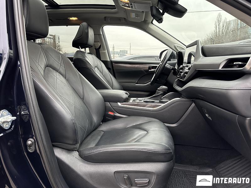 Toyota Highlander 19 toyota highlander 2020