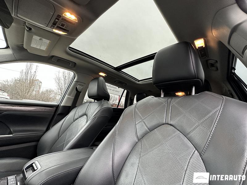 Toyota Highlander 18 toyota highlander 2020