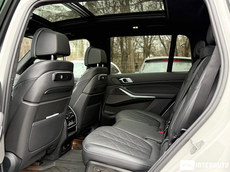 BMW X7 4.0i 17 bmw x7 4.0i 2022