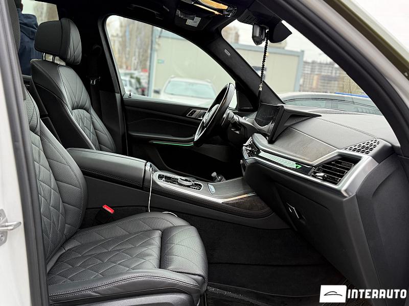 BMW X7 4.0i 16 bmw x7 4.0i 2022