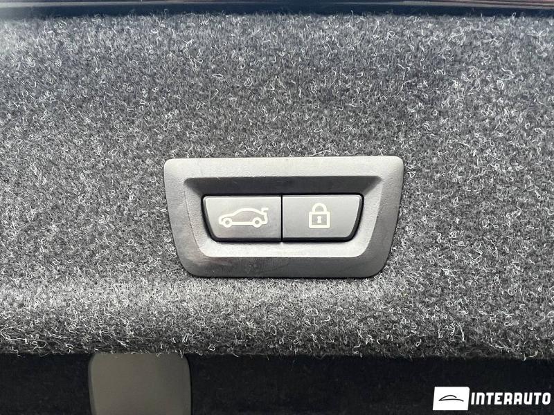 BMW 330E 25 bmw 330e 2020