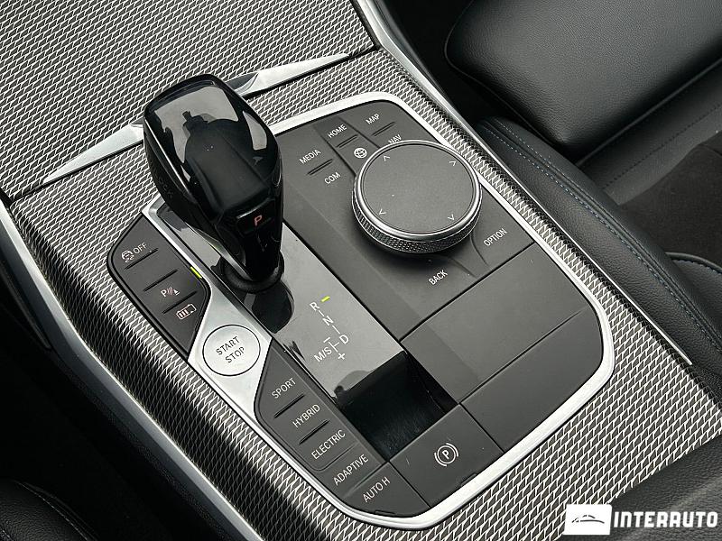 BMW 330E 17 bmw 330e 2020