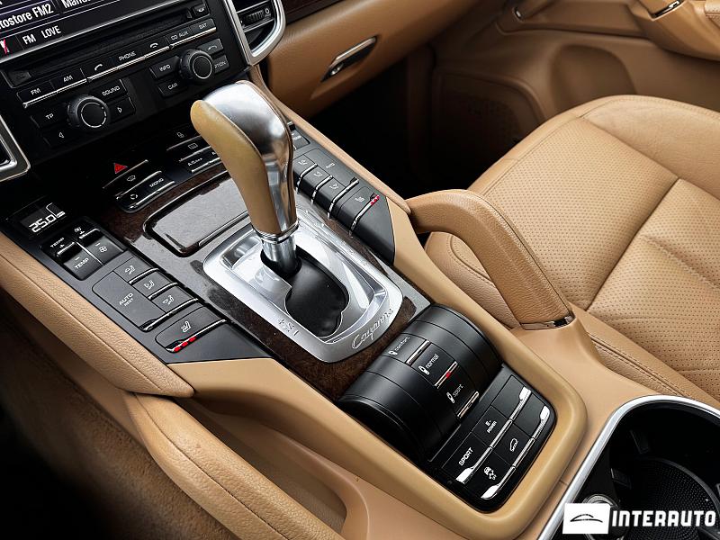 Porsche Cayenne S Hybrid 8 porsche cayenne s hybrid 2013