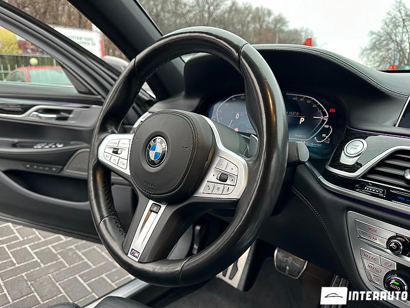 BMW 745e 8 bmw 745e 2019