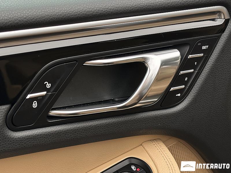 Porsche Macan 20 porsche macan 2017