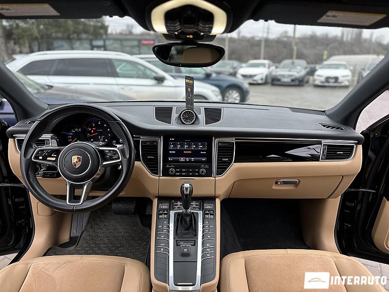 Porsche Macan 6 porsche macan 2017