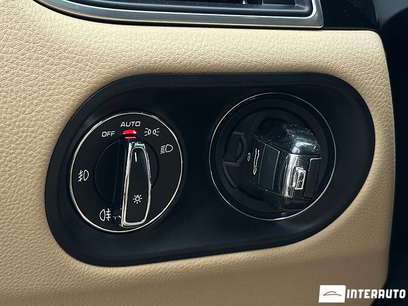 Porsche Macan 17 porsche macan 2017