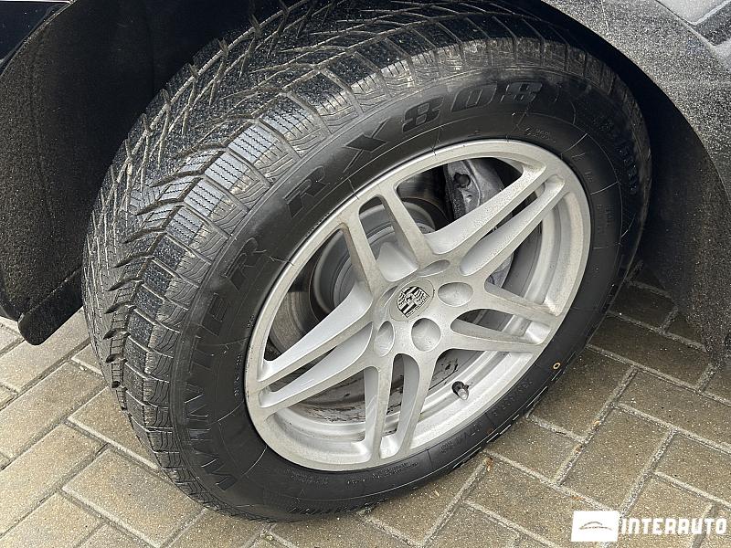 Porsche Macan 21 porsche macan 2017