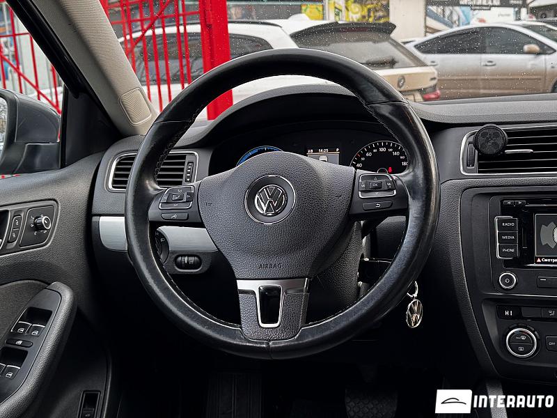 Volkswagen Jetta 6 volkswagen jetta 2013