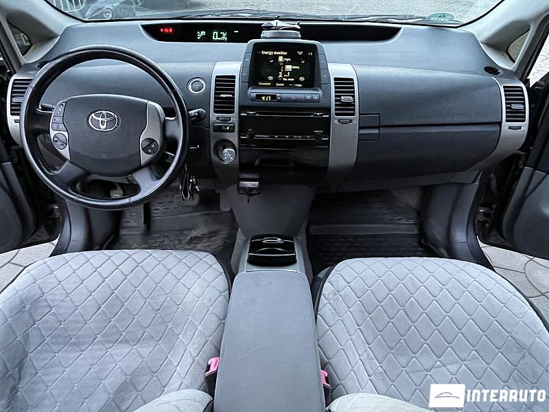 Toyota Prius 7 toyota prius 2008