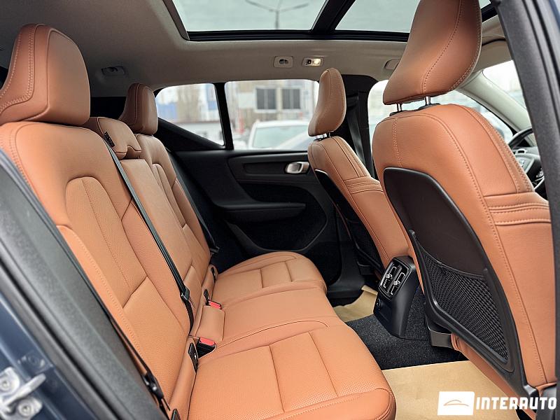 Volvo XC 40 19 volvo xc 40 2021