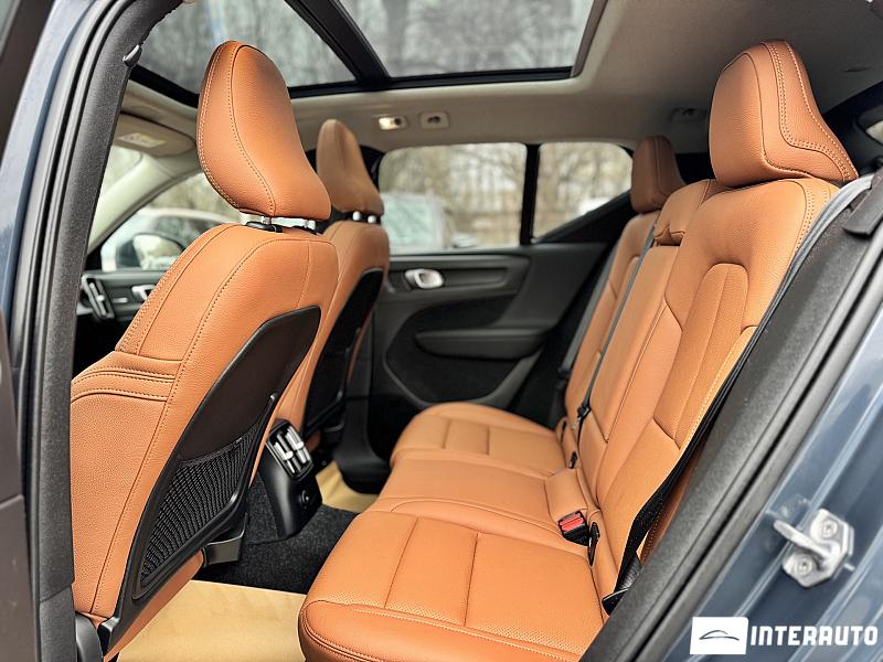 Volvo XC 40 17 volvo xc 40 2021