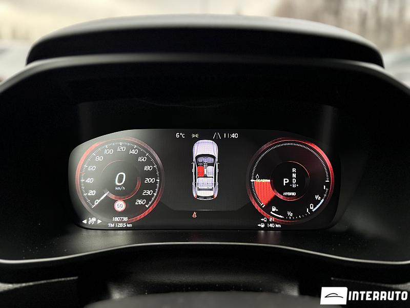 Volvo XC 40 12 volvo xc 40 2021