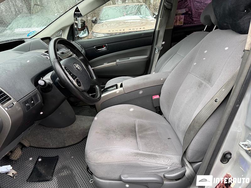 Toyota Prius 6 toyota prius 2009