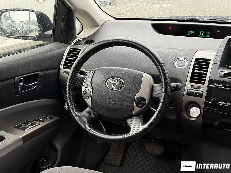 Toyota Prius 9 toyota prius 2009