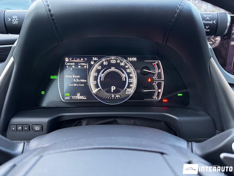 Lexus ES 300h 12 lexus es 300h 2020