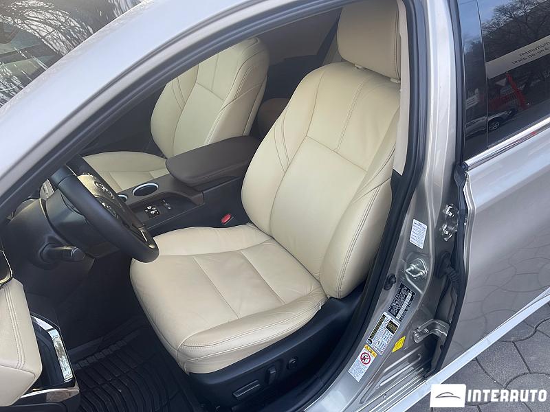 Toyota Avalon 16 toyota avalon 2016