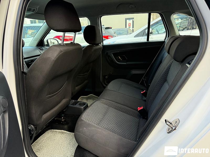 Skoda Fabia 16 skoda fabia 2010