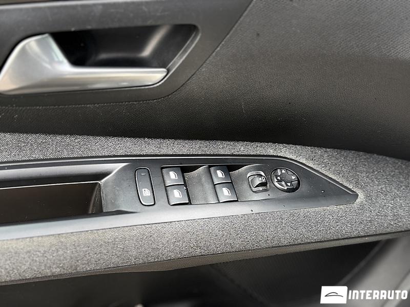 Peugeot 5008 7 peugeot 5008 2019