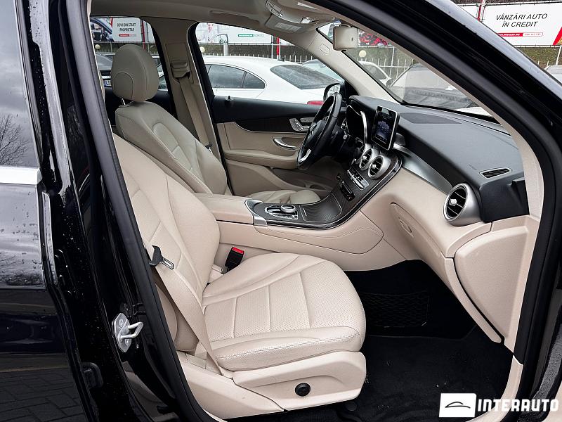 Mercedes GLC 350e 6 mercedes glc 350e 2019