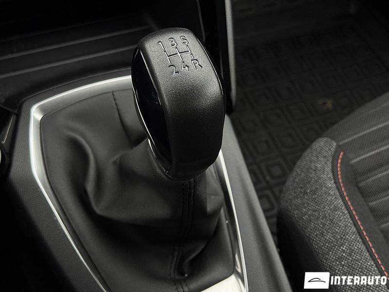 Peugeot 208 13 peugeot 208 2022