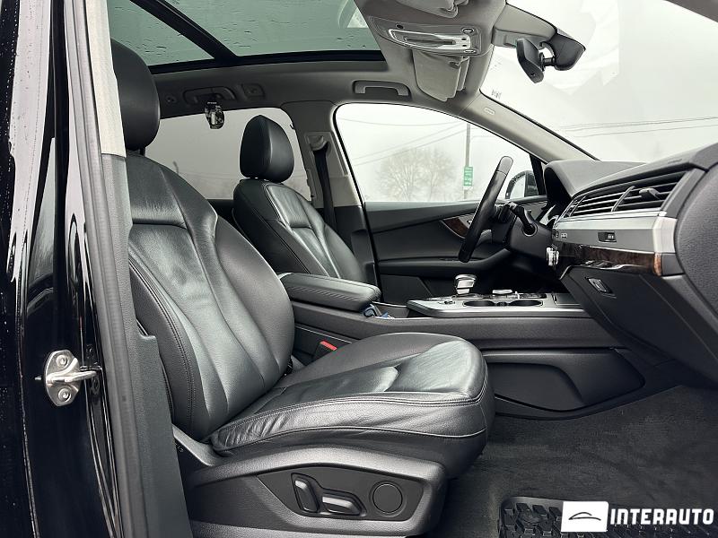 Audi Q7 16 audi q7 2017