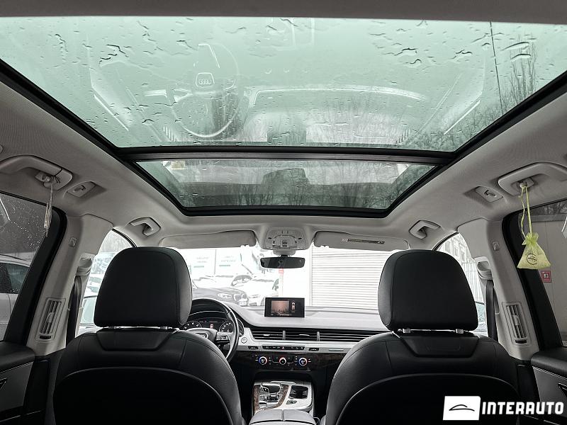 Audi Q7 21 audi q7 2017