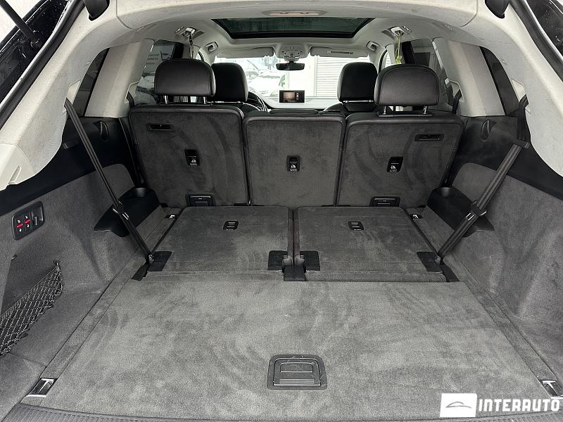 Audi Q7 22 audi q7 2017