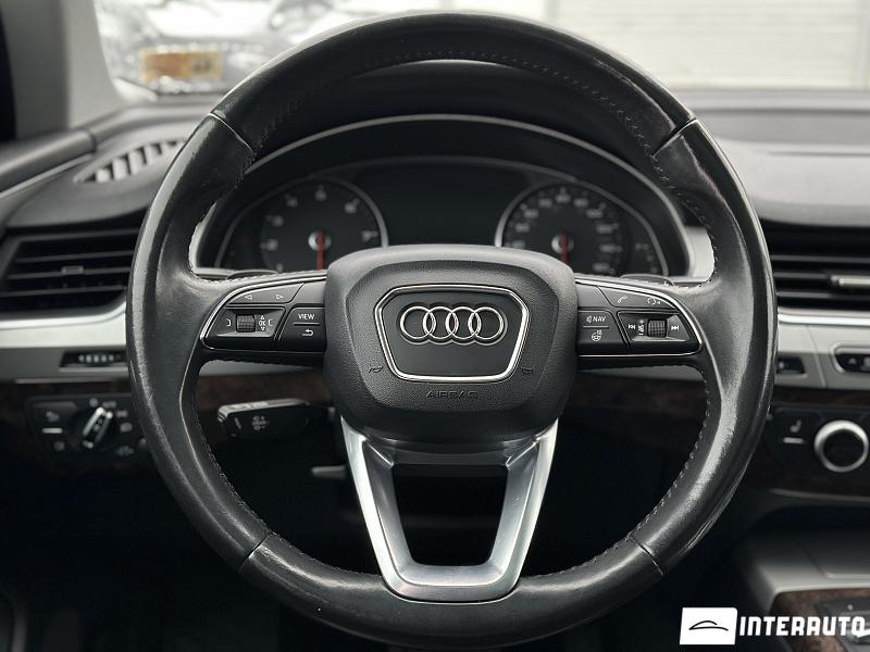 Audi Q7 12 audi q7 2017