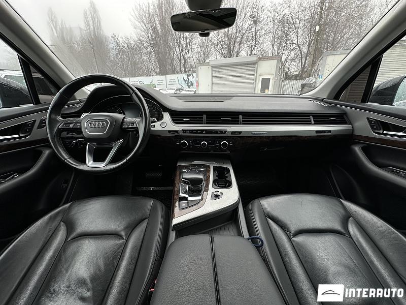 Audi Q7 9 audi q7 2017