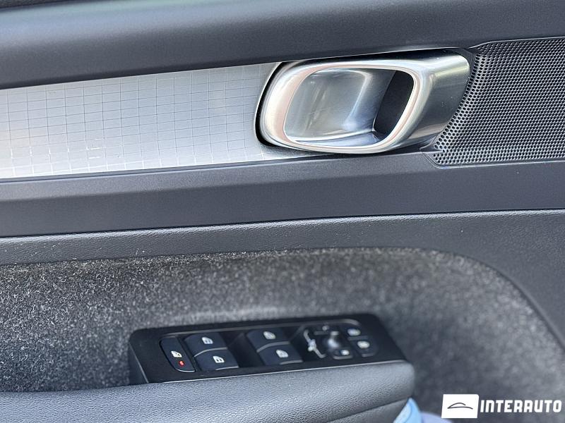 Volvo XC 40 9 volvo xc 40 2021