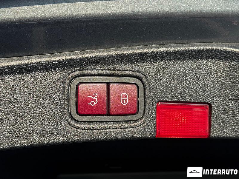 Mercedes C 220 17 mercedes c 220 2019