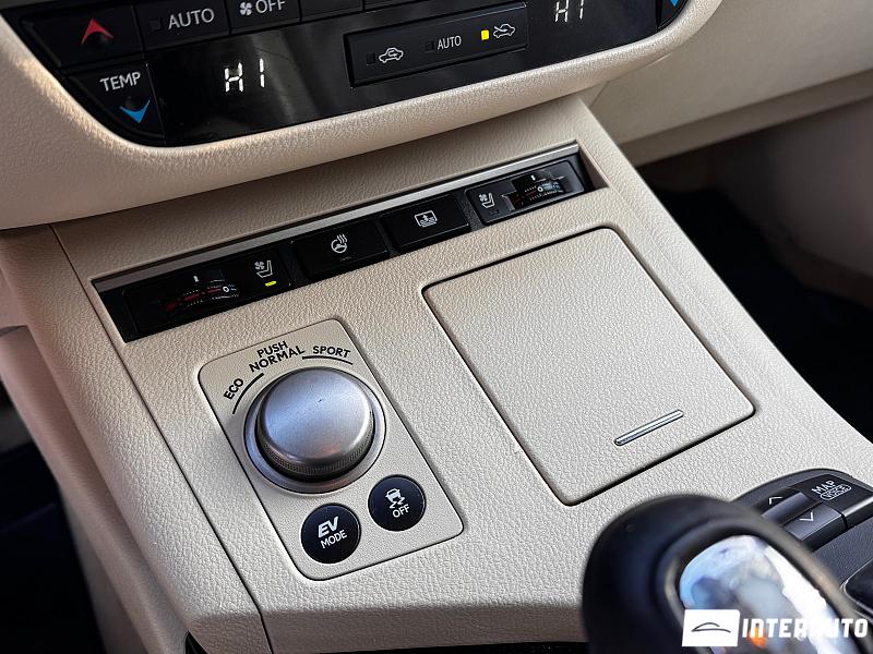 Lexus ES 300h 13 lexus es 300h 2013