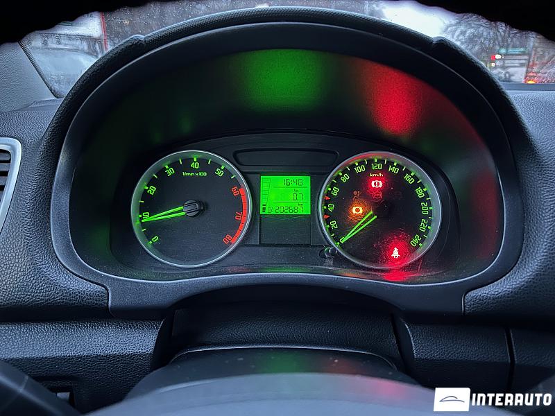 Skoda Fabia 10 skoda fabia 2009