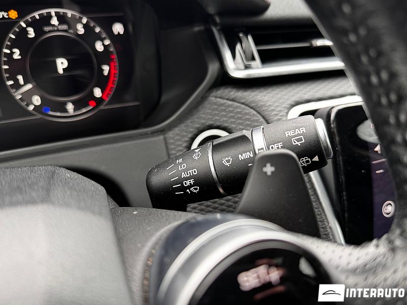 Land Rover Range Rover Velar 11 land rover range rover velar 2018