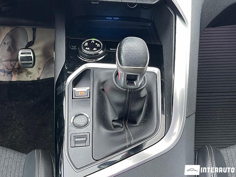 Peugeot 5008 15 peugeot 5008 2019