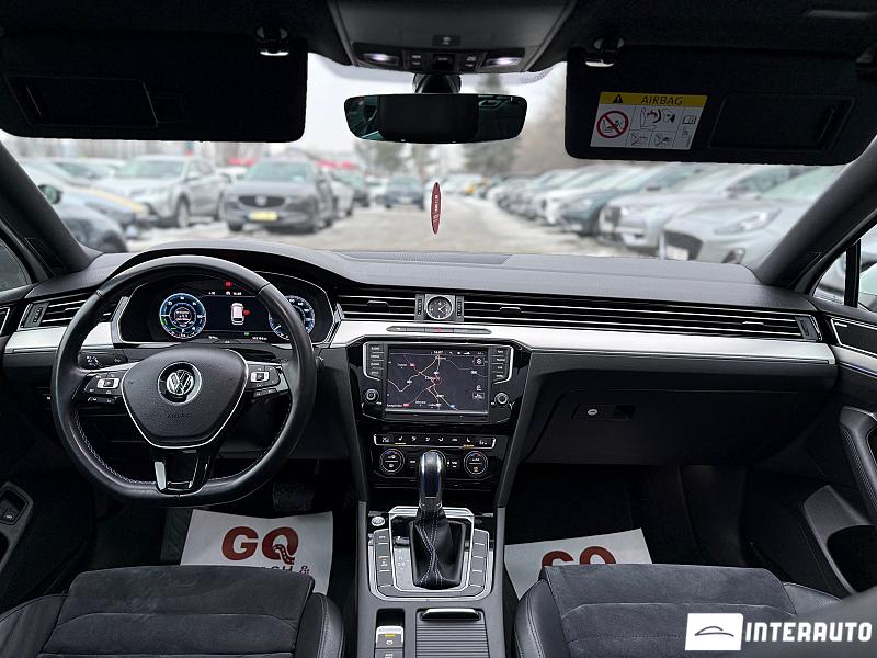 Volkswagen Passat GTE 23 volkswagen passat gte 2015