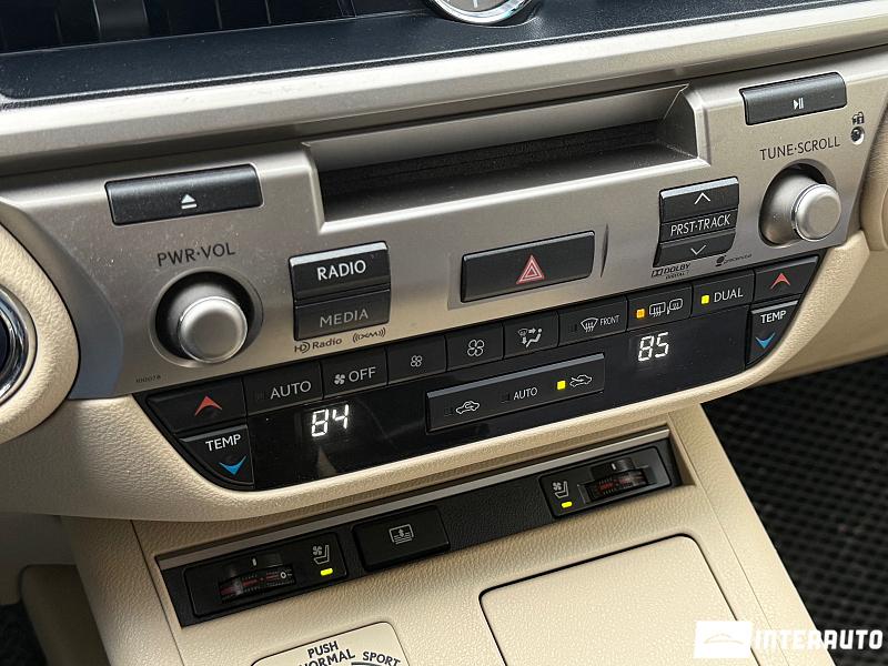 Lexus ES 300h 15 lexus es 300h 2012