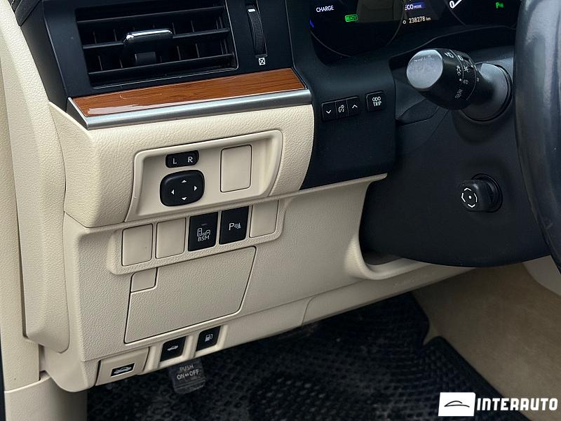 Lexus ES 300h 9 lexus es 300h 2012