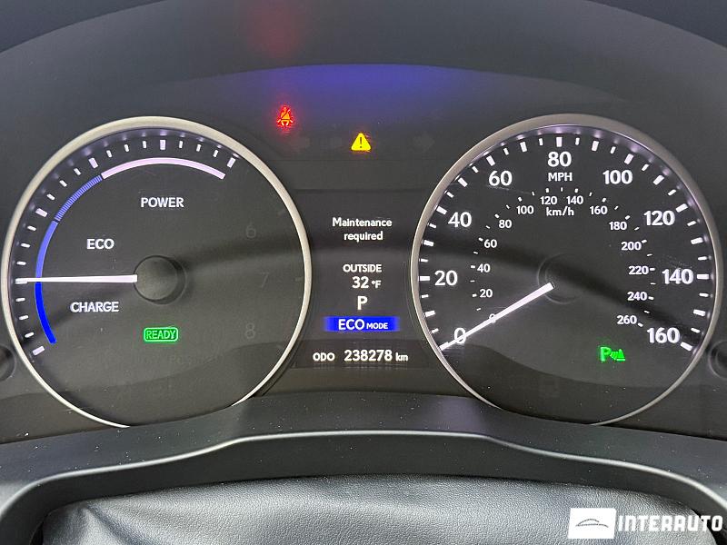 Lexus ES 300h 13 lexus es 300h 2012