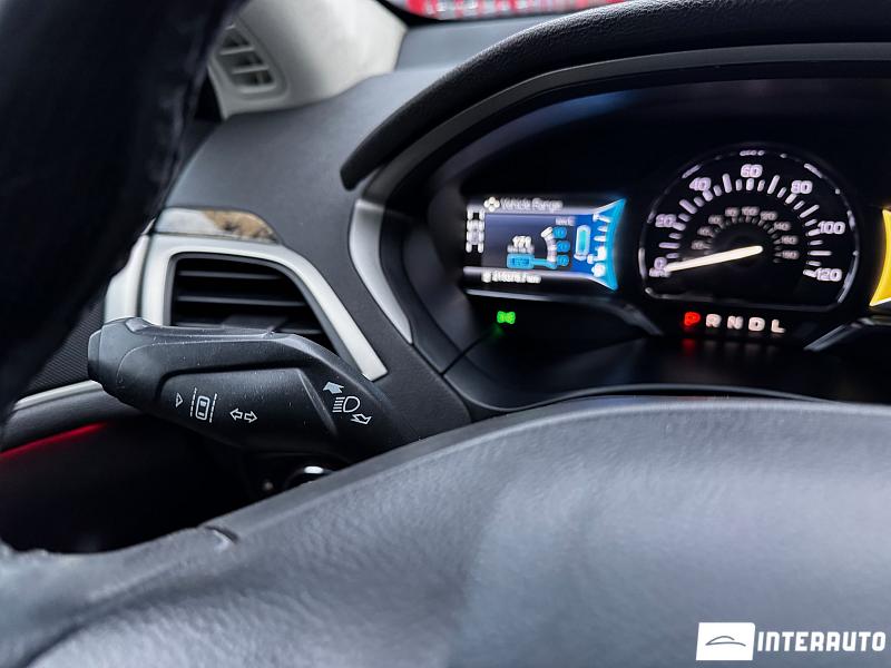 Lincoln MKZ 10 lincoln mkz 2013