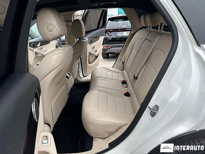 Mercedes GLC 350e 16 mercedes glc 350e 2018