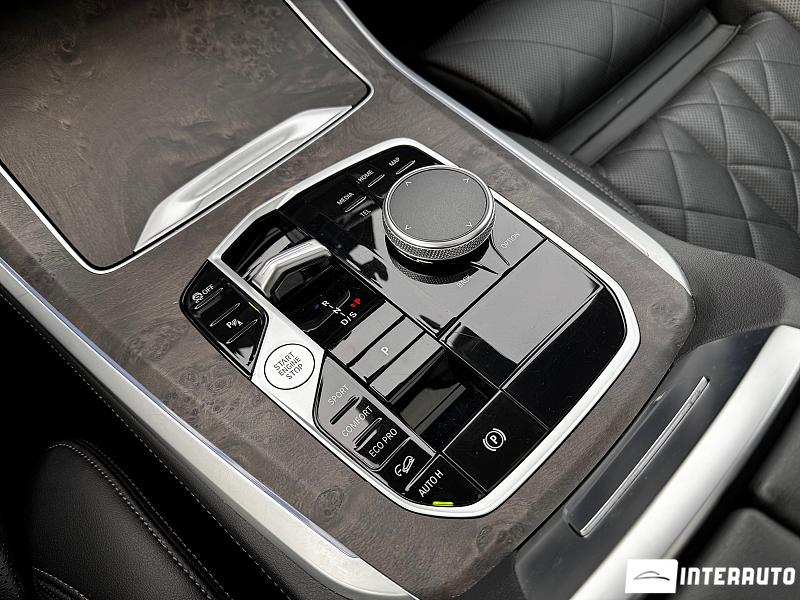 BMW X5 4.0i 12 bmw x5 4.0i 2023